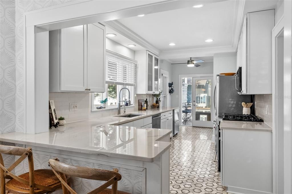 На продажу: $895,000 (3 спален, 2 ванн, 1500 Квадратных фут)