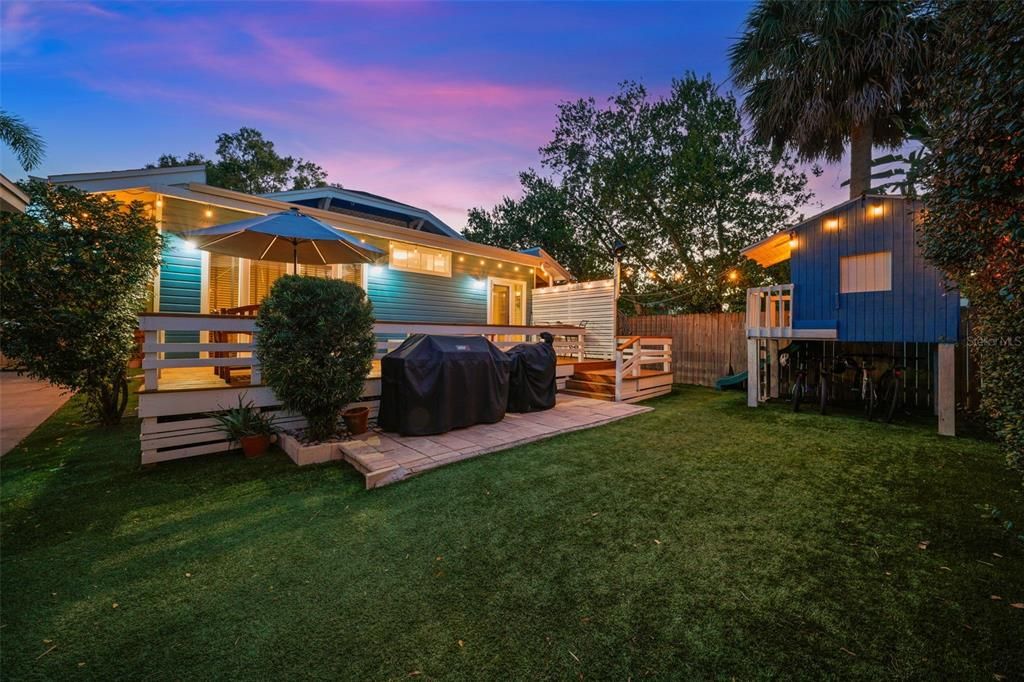 На продажу: $895,000 (3 спален, 2 ванн, 1500 Квадратных фут)