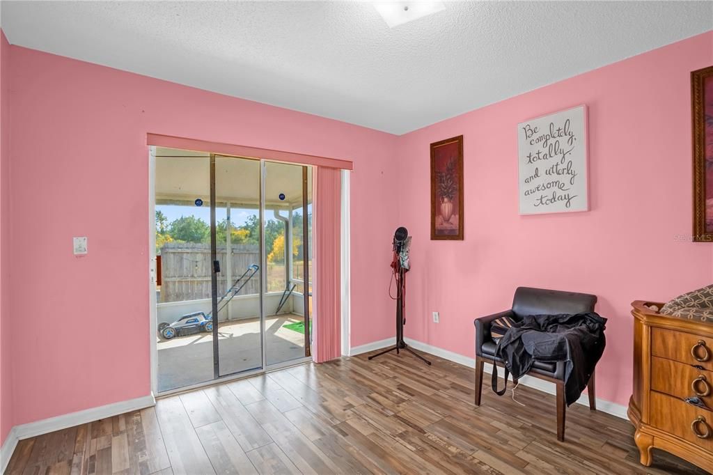 На продажу: $270,000 (3 спален, 2 ванн, 1194 Квадратных фут)