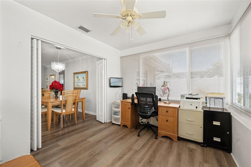 For Sale: $369,000 (2 beds, 2 baths, 1164 Square Feet)