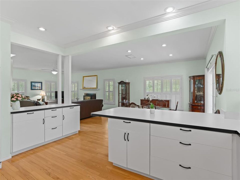 For Sale: $635,000 (3 beds, 2 baths, 2546 Square Feet)