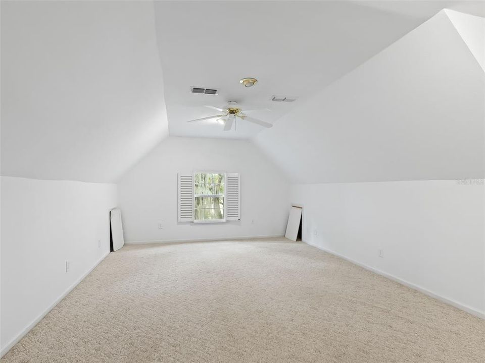 For Sale: $635,000 (3 beds, 2 baths, 2546 Square Feet)