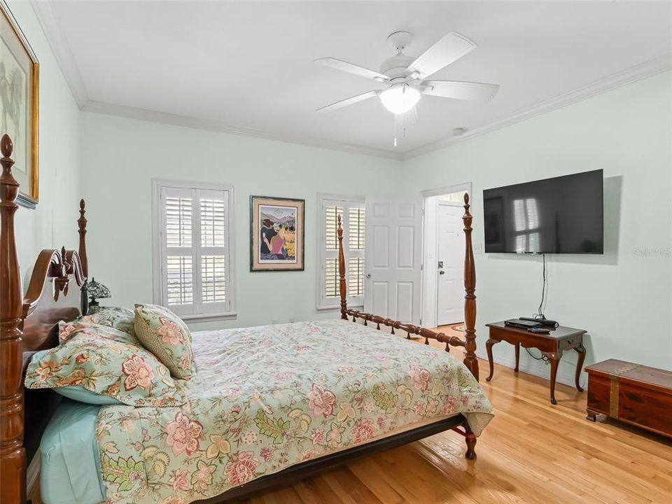 For Sale: $635,000 (3 beds, 2 baths, 2546 Square Feet)