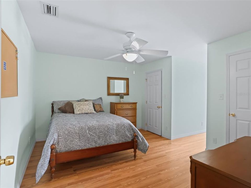 For Sale: $635,000 (3 beds, 2 baths, 2546 Square Feet)