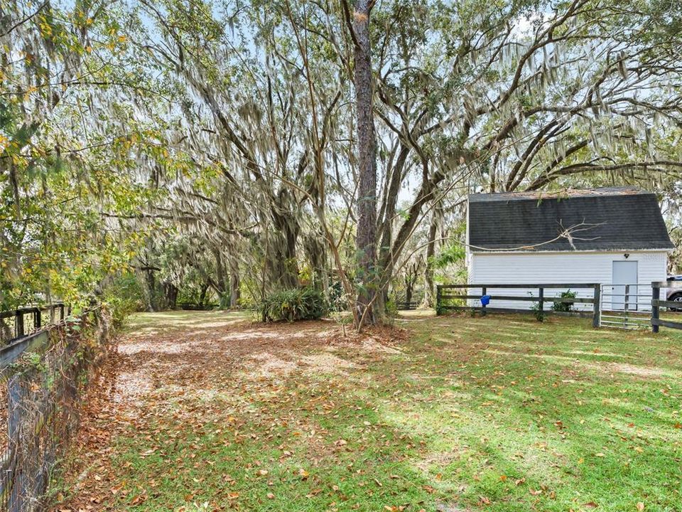 For Sale: $635,000 (3 beds, 2 baths, 2546 Square Feet)