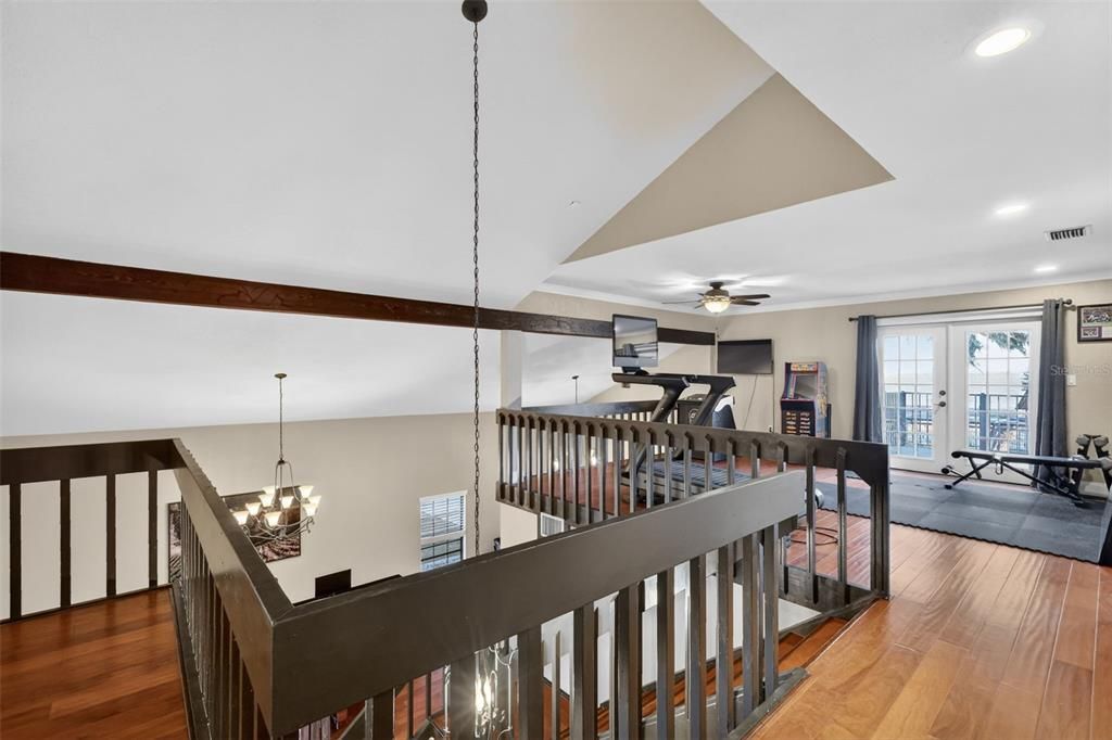 En Venta: $995,000 (3 camas, 3 baños, 2504 Pies cuadrados)