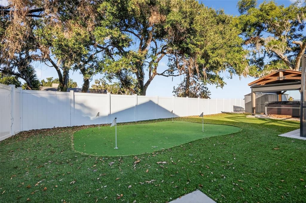 En Venta: $995,000 (3 camas, 3 baños, 2504 Pies cuadrados)