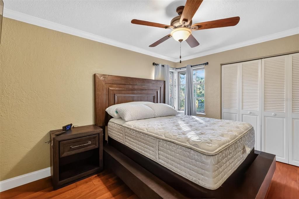 En Venta: $995,000 (3 camas, 3 baños, 2504 Pies cuadrados)