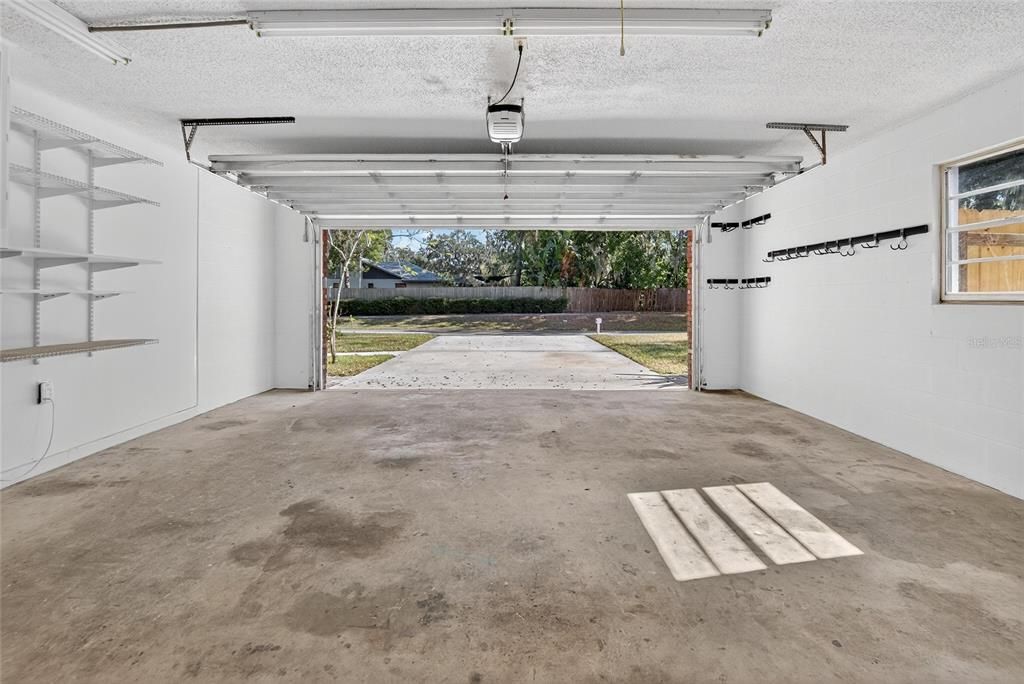 For Sale: $375,000 (3 beds, 2 baths, 1766 Square Feet)