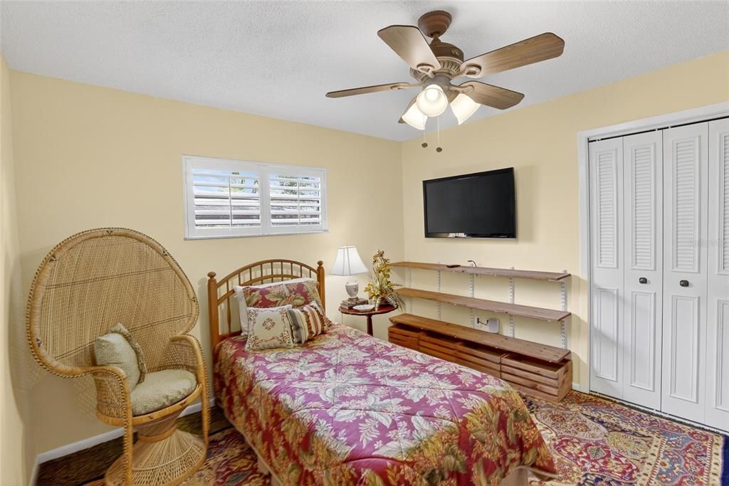 For Sale: $375,000 (3 beds, 2 baths, 1766 Square Feet)