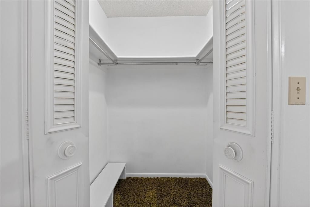 For Sale: $375,000 (3 beds, 2 baths, 1766 Square Feet)