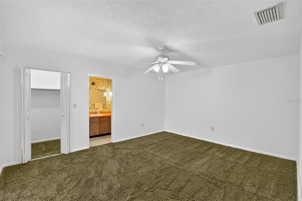 For Sale: $375,000 (3 beds, 2 baths, 1766 Square Feet)