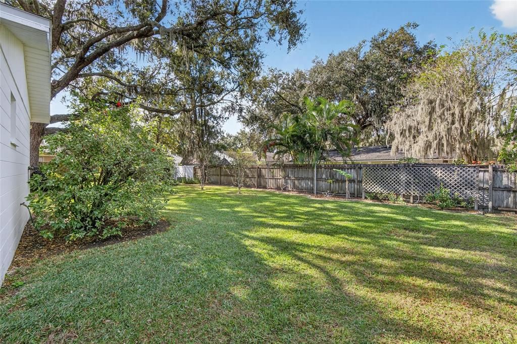 For Sale: $375,000 (3 beds, 2 baths, 1766 Square Feet)