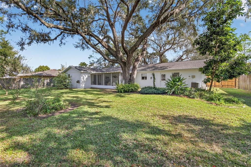 For Sale: $375,000 (3 beds, 2 baths, 1766 Square Feet)