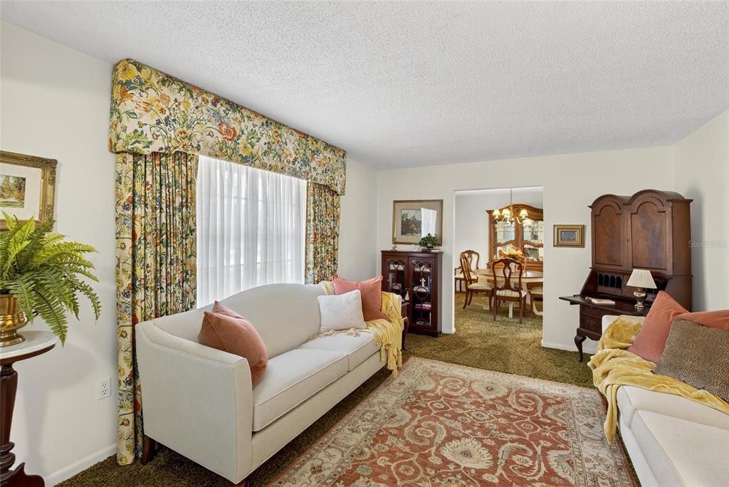 For Sale: $375,000 (3 beds, 2 baths, 1766 Square Feet)