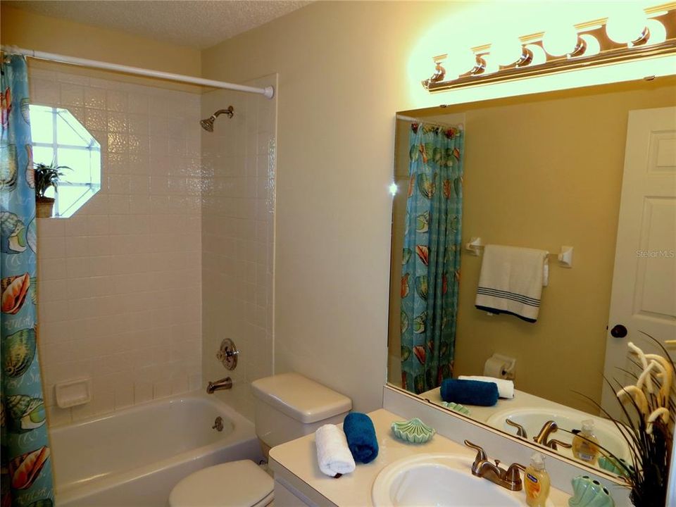 For Sale: $449,000 (3 beds, 2 baths, 1040 Square Feet)