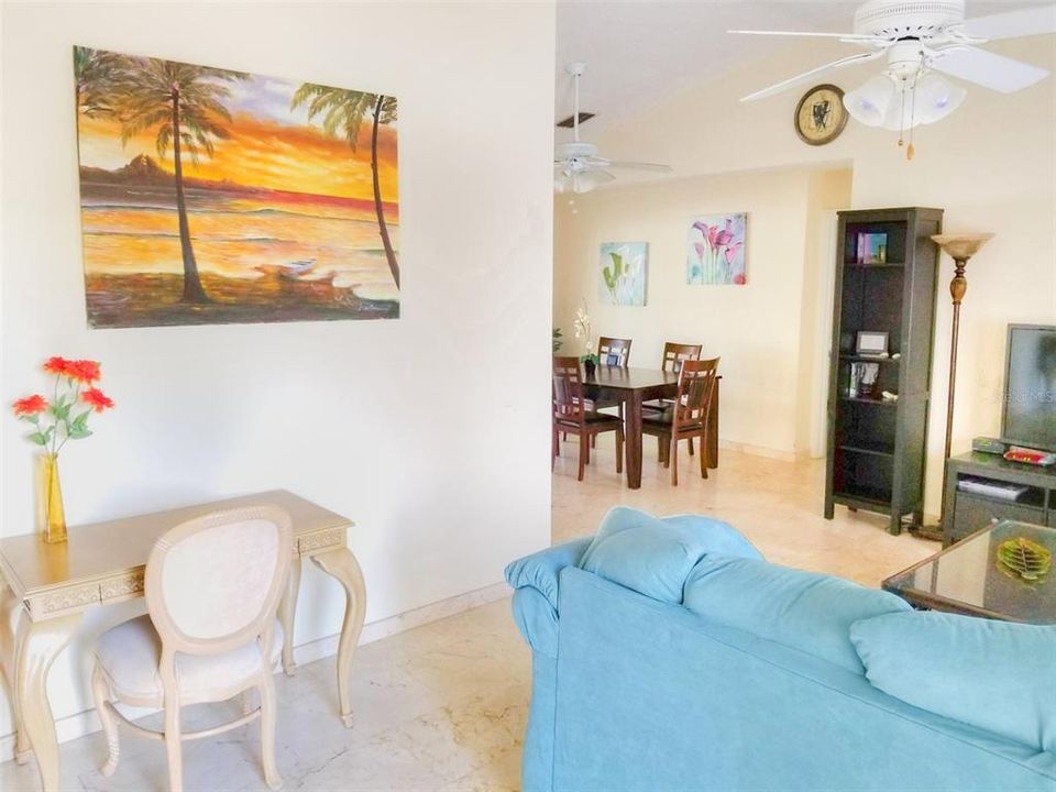 For Sale: $449,000 (3 beds, 2 baths, 1040 Square Feet)