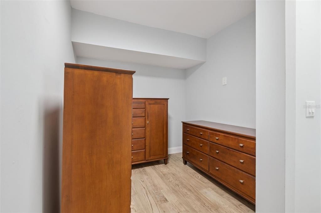 待售: $400,000 (2 贝兹, 2 浴室, 1575 平方英尺)