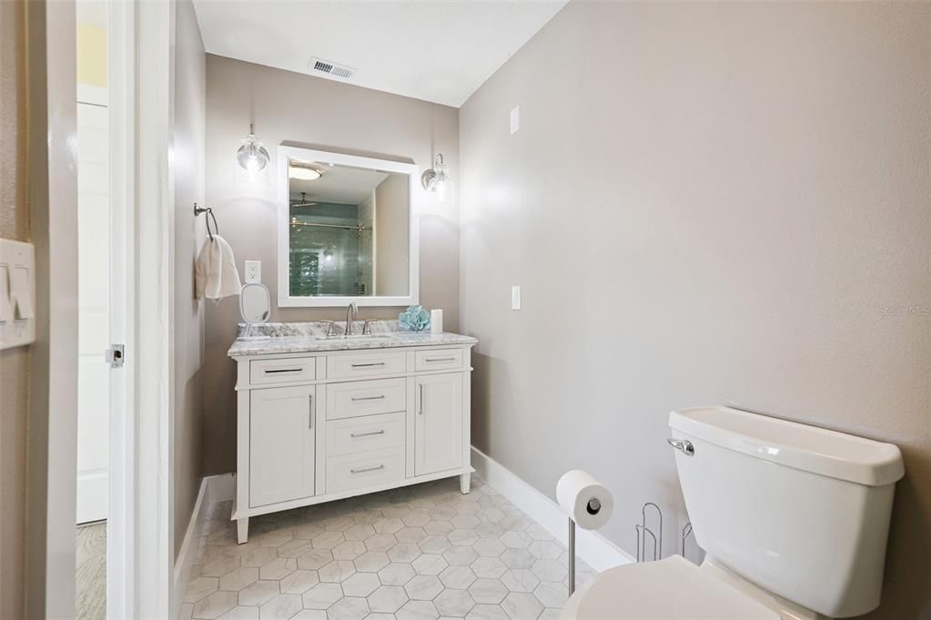 待售: $400,000 (2 贝兹, 2 浴室, 1575 平方英尺)