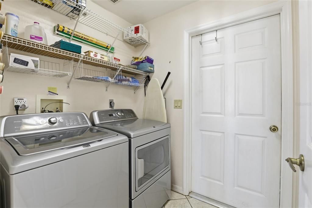 待售: $369,900 (3 贝兹, 2 浴室, 1774 平方英尺)