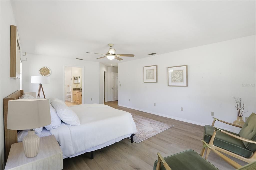 待售: $369,900 (3 贝兹, 2 浴室, 1774 平方英尺)