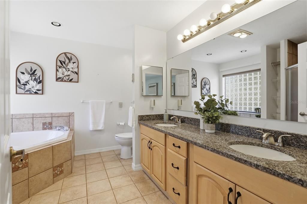 待售: $369,900 (3 贝兹, 2 浴室, 1774 平方英尺)