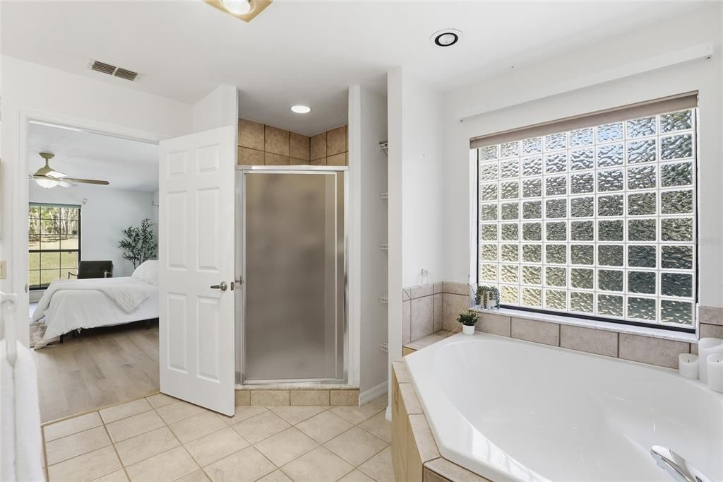 待售: $369,900 (3 贝兹, 2 浴室, 1774 平方英尺)