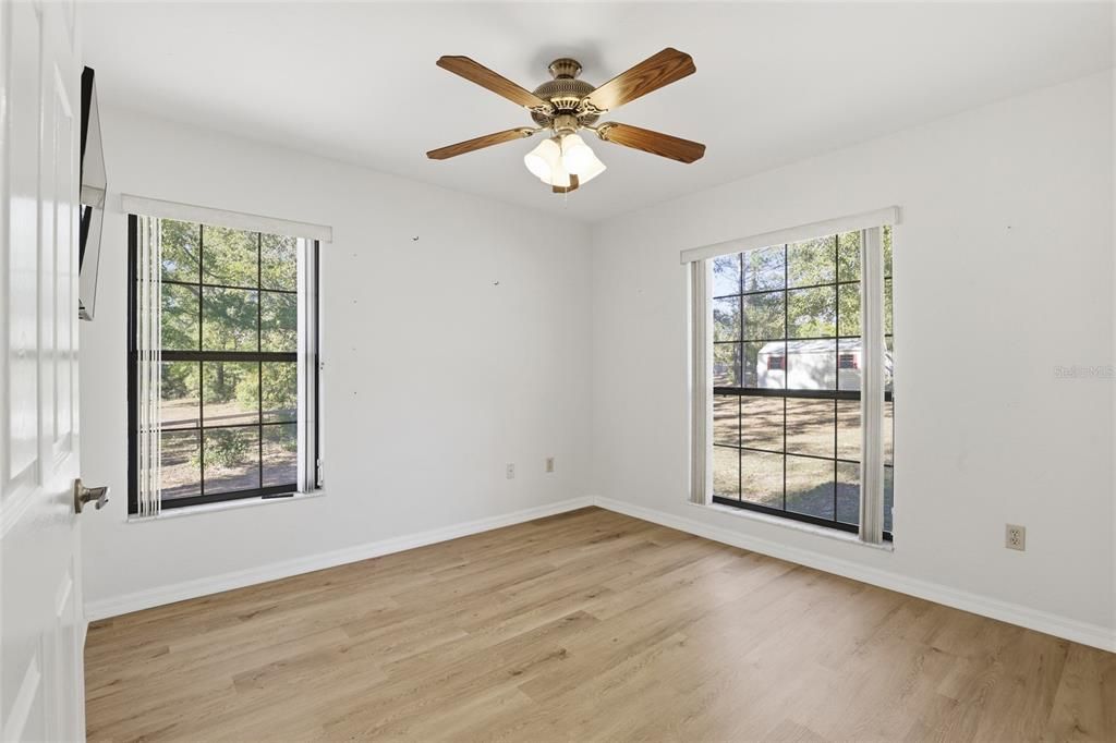 待售: $369,900 (3 贝兹, 2 浴室, 1774 平方英尺)