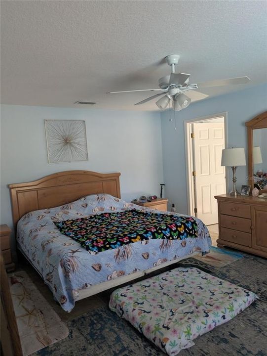 For Sale: $459,000 (4 beds, 2 baths, 1862 Square Feet)