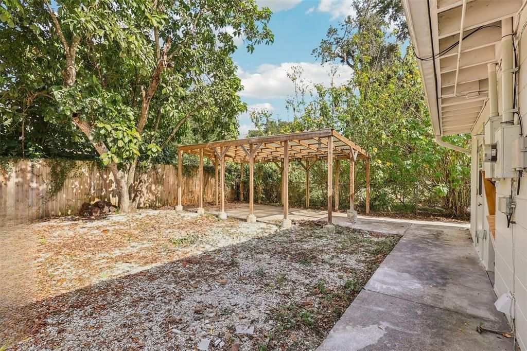 For Rent: $2,700 (3 beds, 2 baths, 1637 Square Feet)