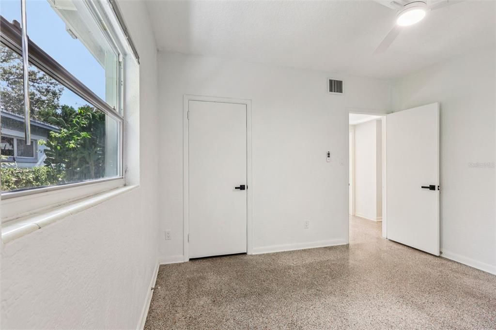 For Rent: $2,700 (3 beds, 2 baths, 1637 Square Feet)