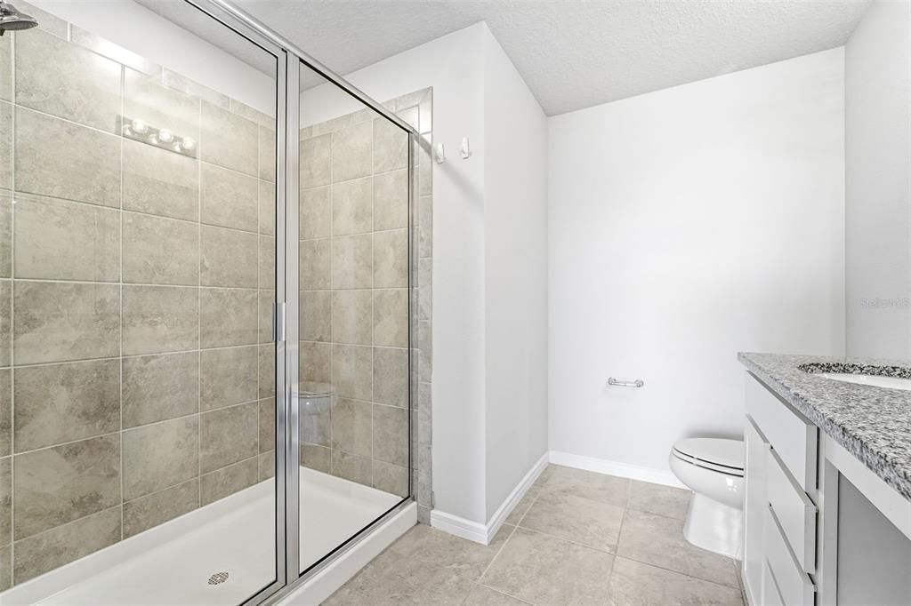 For Rent: $2,000 (3 beds, 2 baths, 1762 Square Feet)