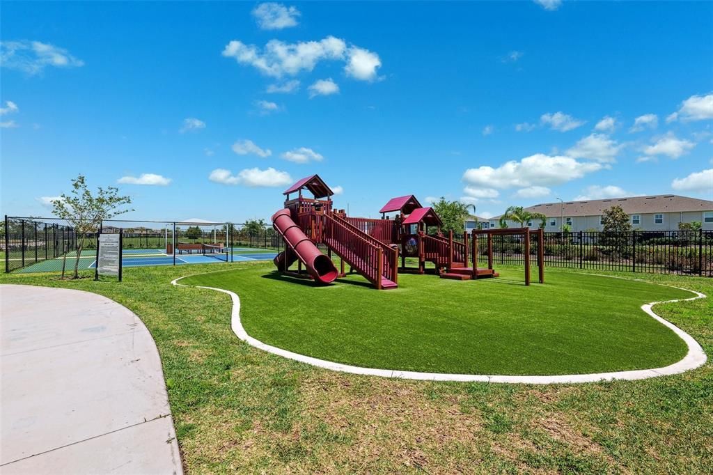 For Rent: $2,000 (3 beds, 2 baths, 1762 Square Feet)