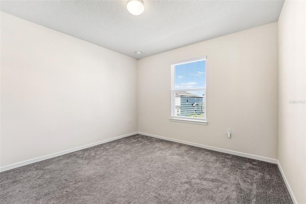 For Rent: $2,000 (3 beds, 2 baths, 1762 Square Feet)