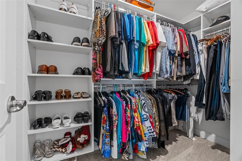 En Venta: $329,900 (3 camas, 2 baños, 2076 Pies cuadrados)