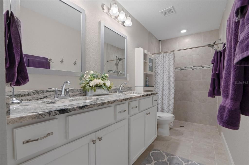 En Venta: $329,900 (3 camas, 2 baños, 2076 Pies cuadrados)