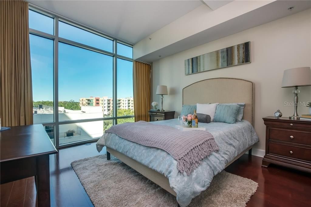 For Rent: $2,995 (2 beds, 2 baths, 1198 Square Feet)