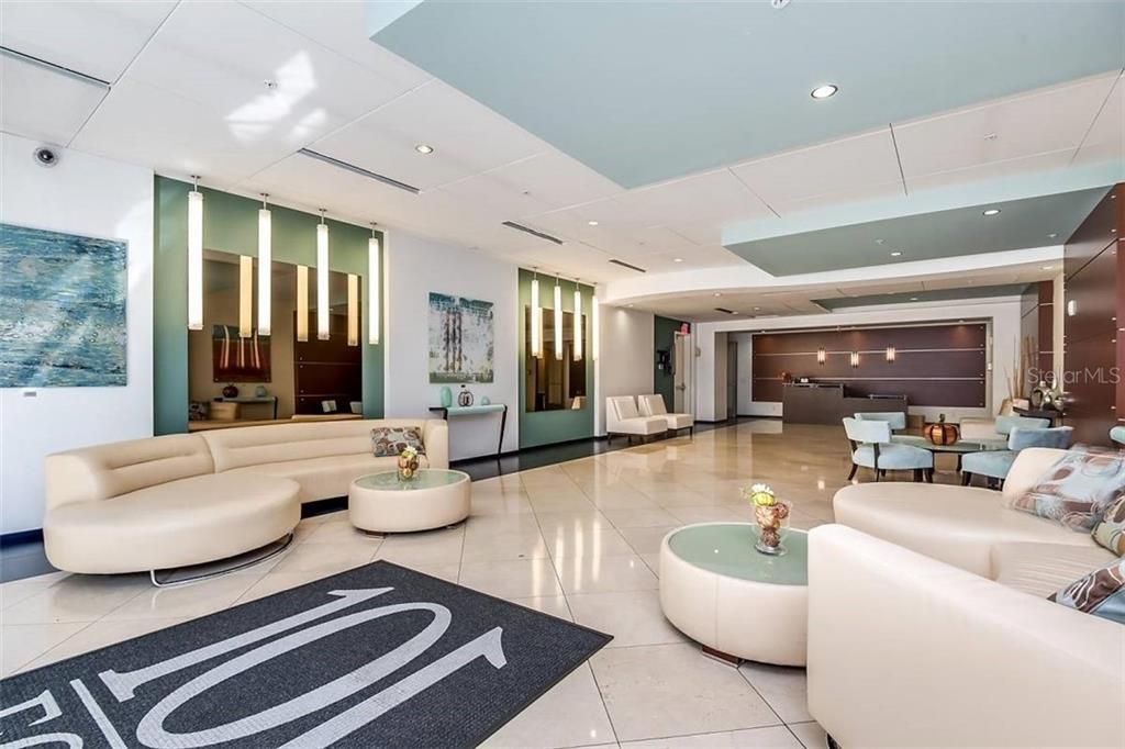 For Rent: $2,995 (2 beds, 2 baths, 1198 Square Feet)