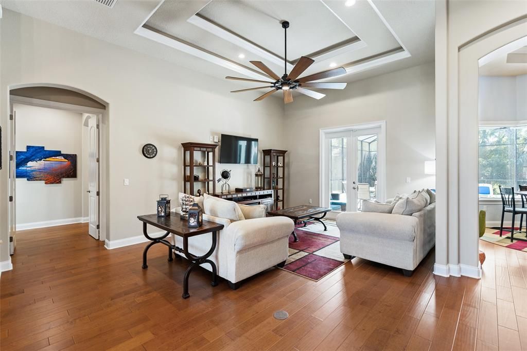 待售: $995,000 (4 贝兹, 3 浴室, 3250 平方英尺)