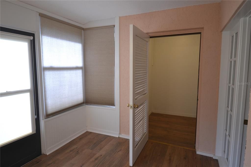 For Rent: $2,400 (2 beds, 2 baths, 1502 Square Feet)