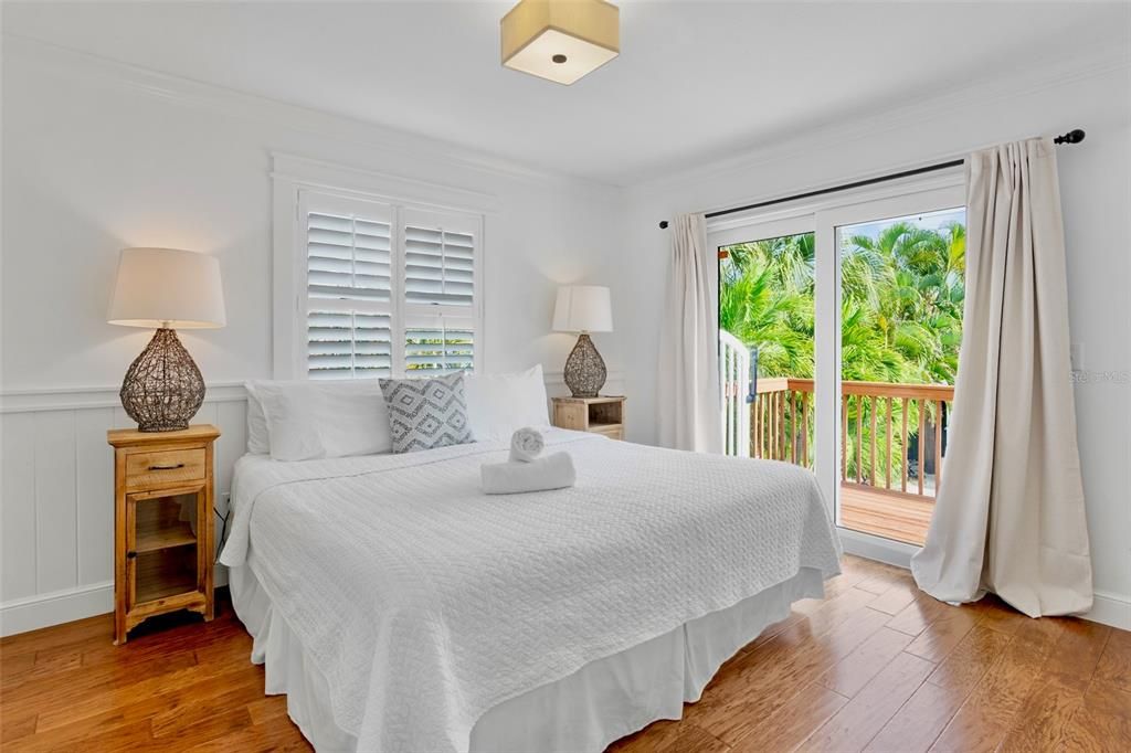 For Sale: $1,825,000 (4 beds, 2 baths, 1248 Square Feet)