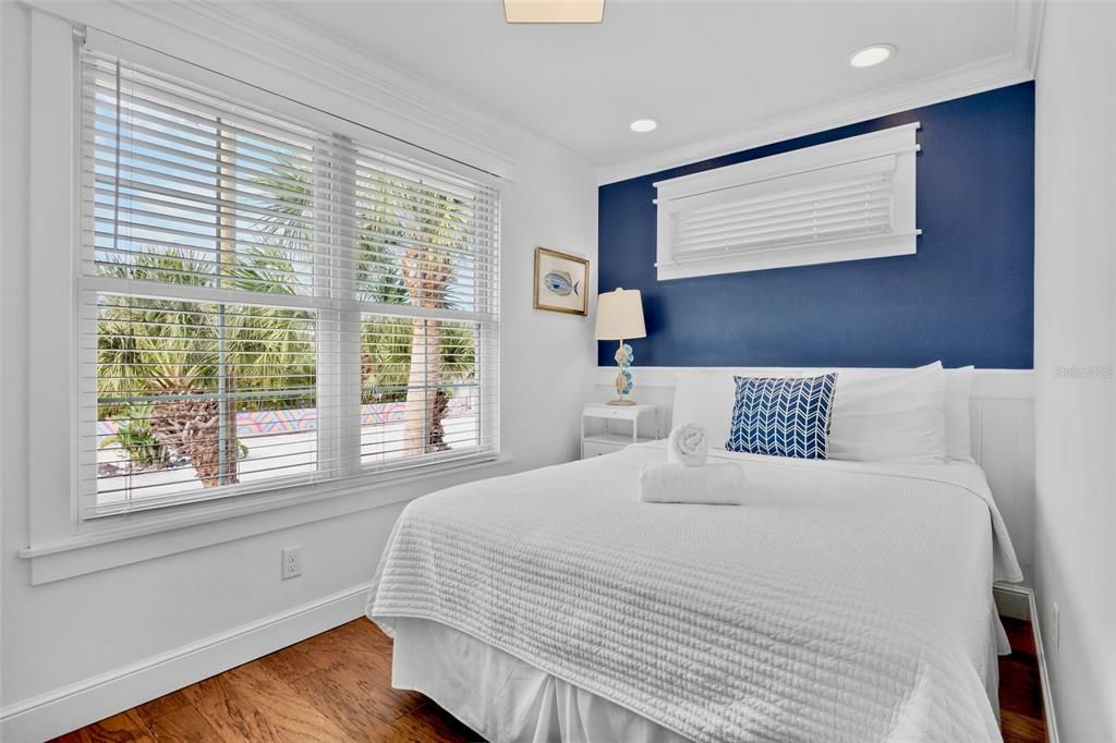 For Sale: $1,825,000 (4 beds, 2 baths, 1248 Square Feet)