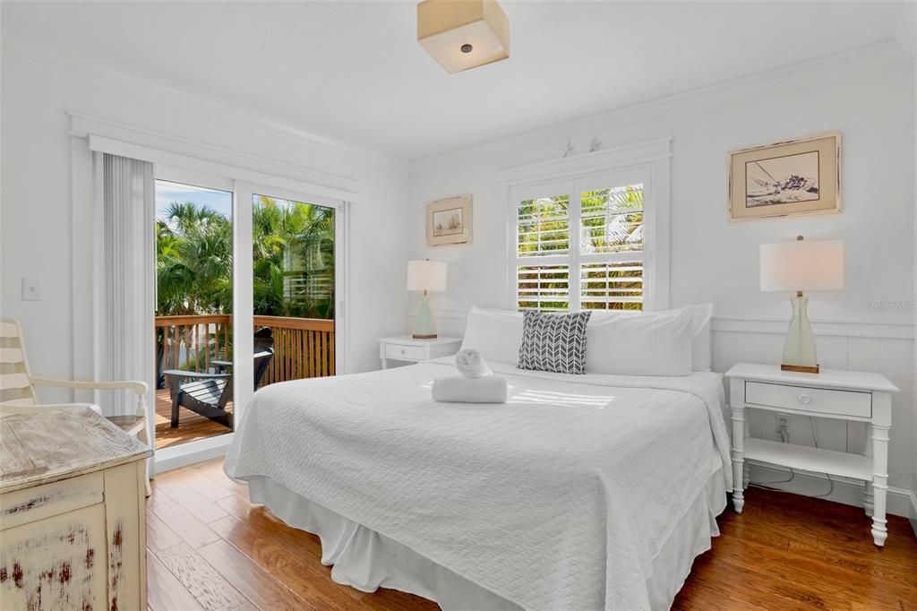 For Sale: $1,825,000 (4 beds, 2 baths, 1248 Square Feet)