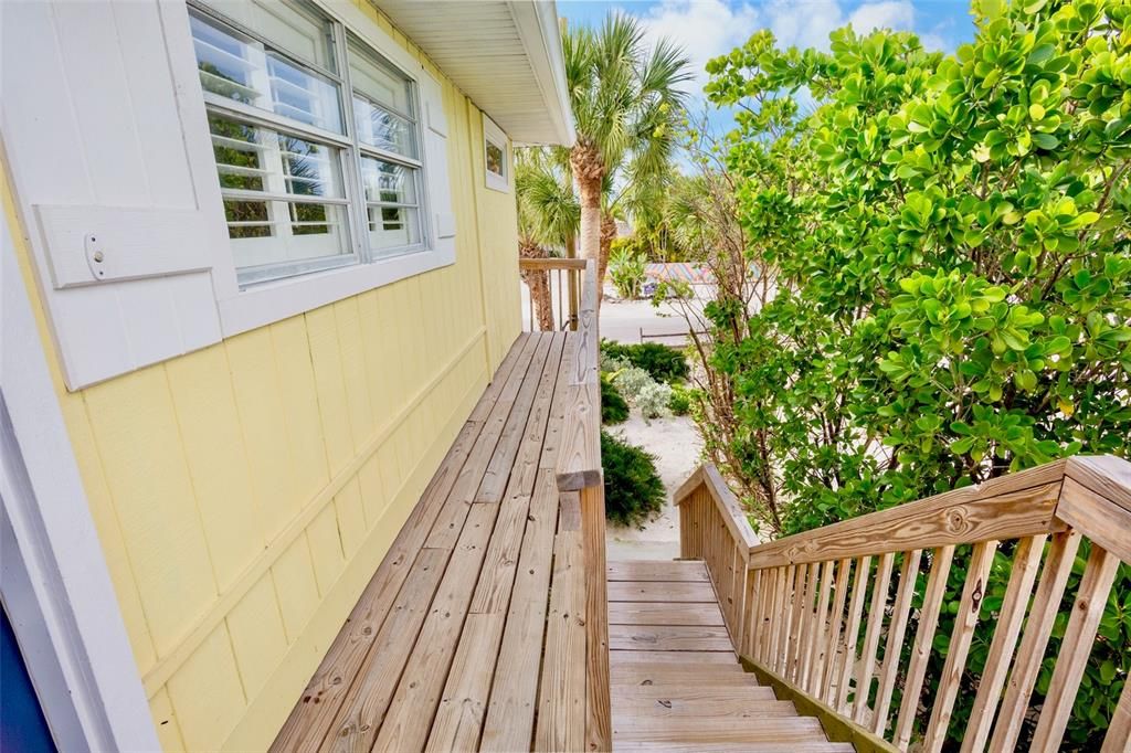 For Sale: $1,825,000 (4 beds, 2 baths, 1248 Square Feet)