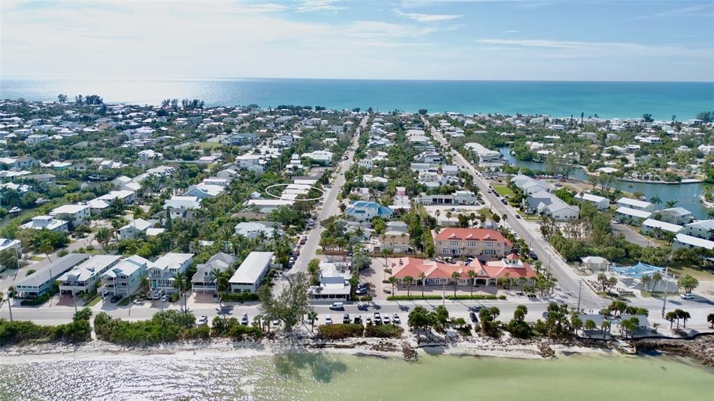 For Sale: $1,825,000 (4 beds, 2 baths, 1248 Square Feet)