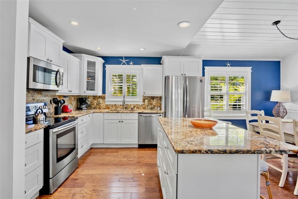 For Sale: $1,825,000 (4 beds, 2 baths, 1248 Square Feet)