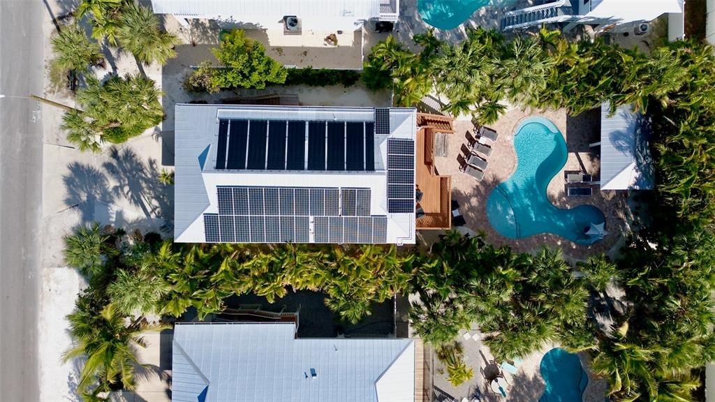 For Sale: $1,825,000 (4 beds, 2 baths, 1248 Square Feet)