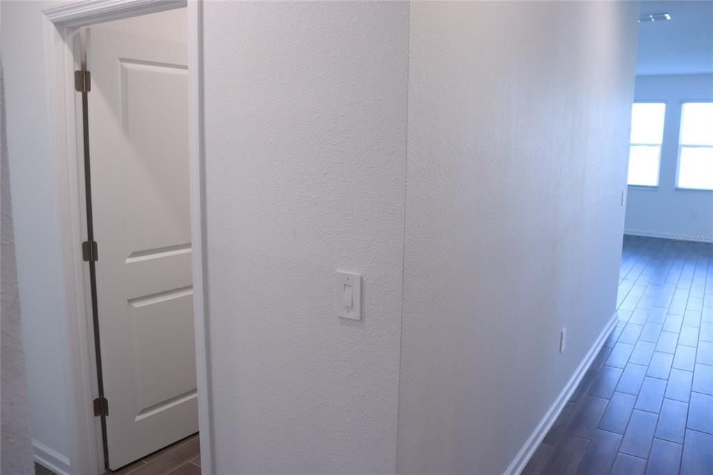 For Rent: $2,500 (4 beds, 2 baths, 1850 Square Feet)