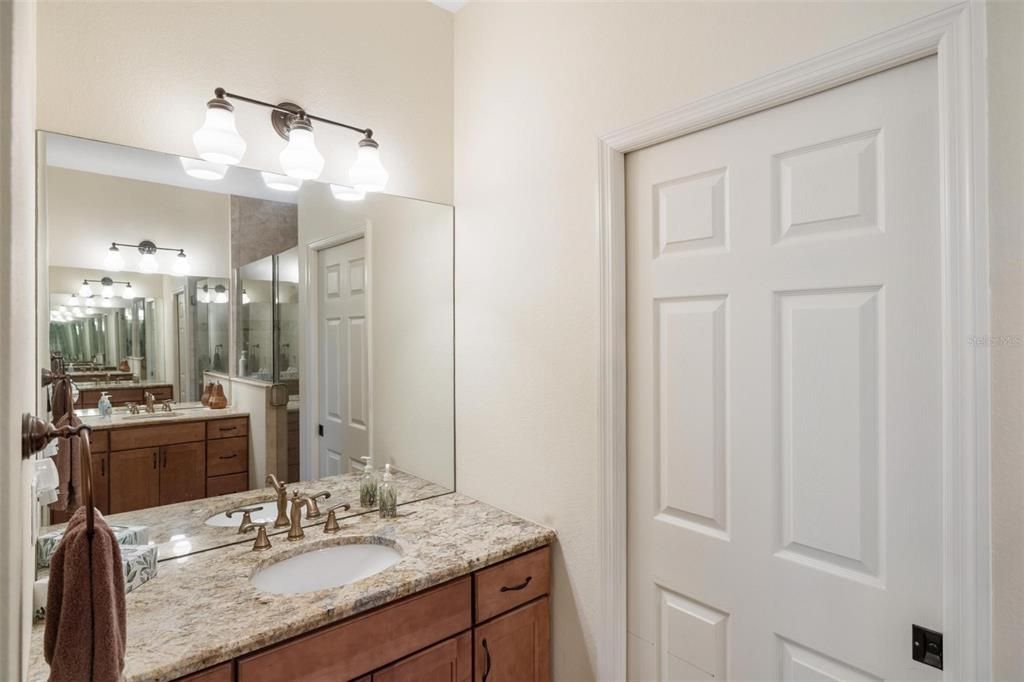 待售: $305,000 (3 贝兹, 2 浴室, 1608 平方英尺)