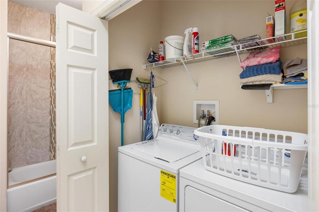 待售: $305,000 (3 贝兹, 2 浴室, 1608 平方英尺)